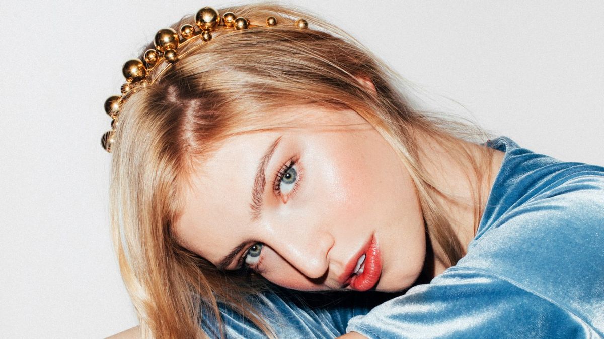 stylish hair accessories