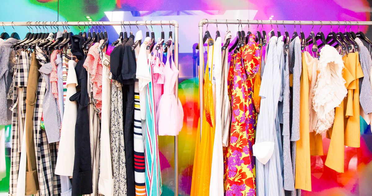 This is What it’s Like to Be a Buyer at Fashion Week