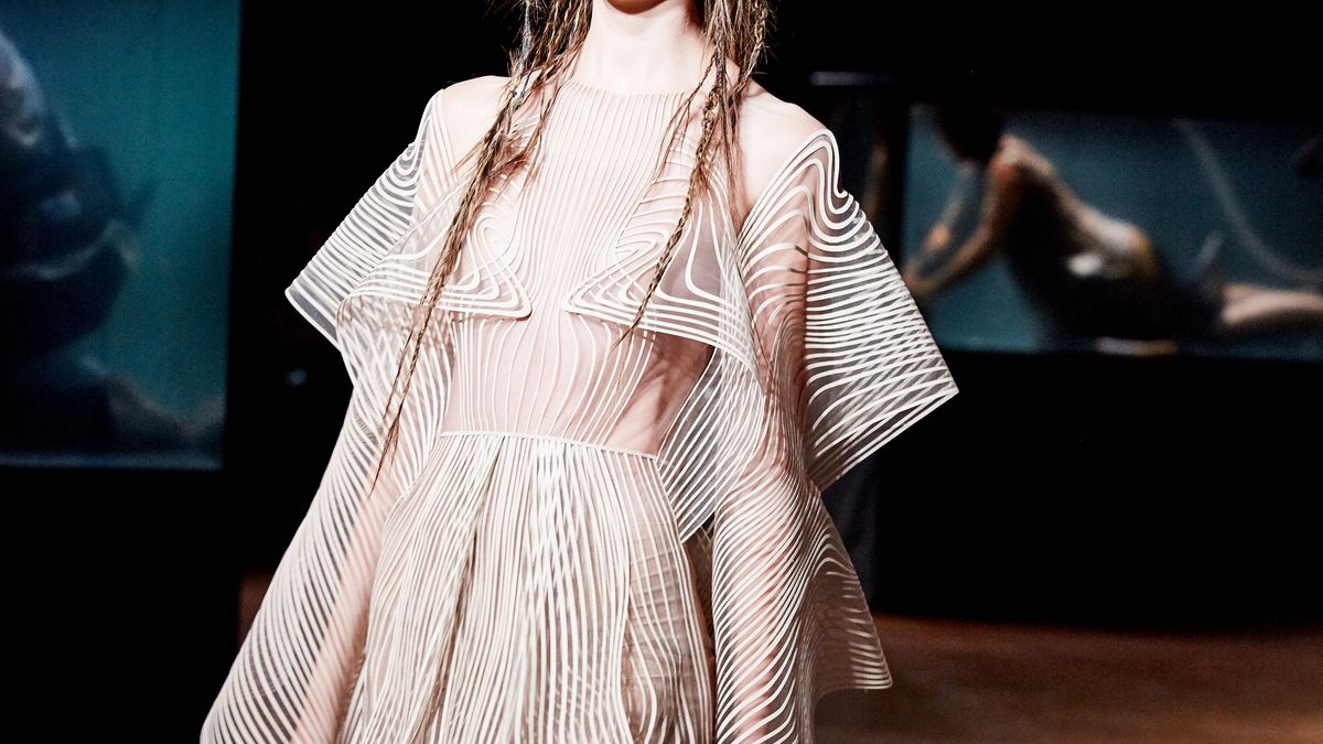 Stunning Images from the Most Creative Couture Show In Paris