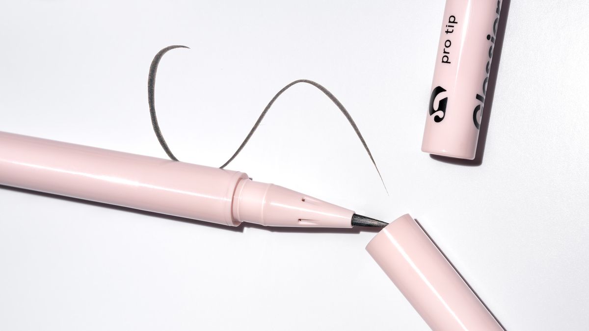 glossier new pro tip eyeliner