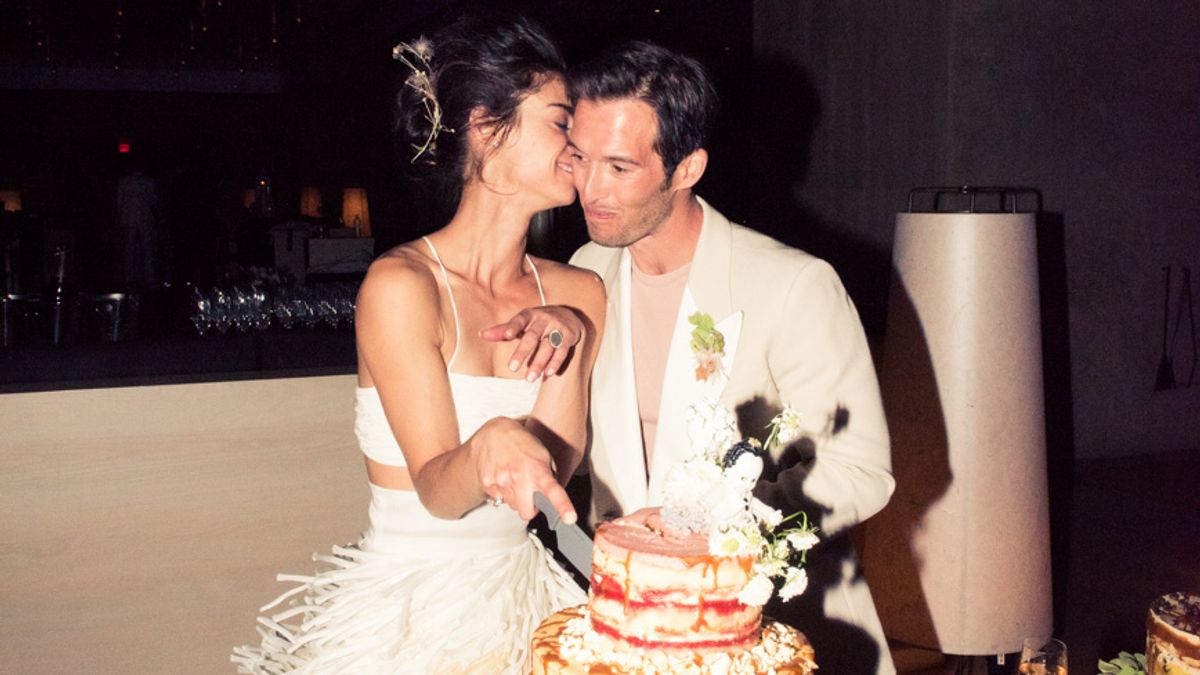 Why Have a Wedding Cake When You Can Have Doughnuts?