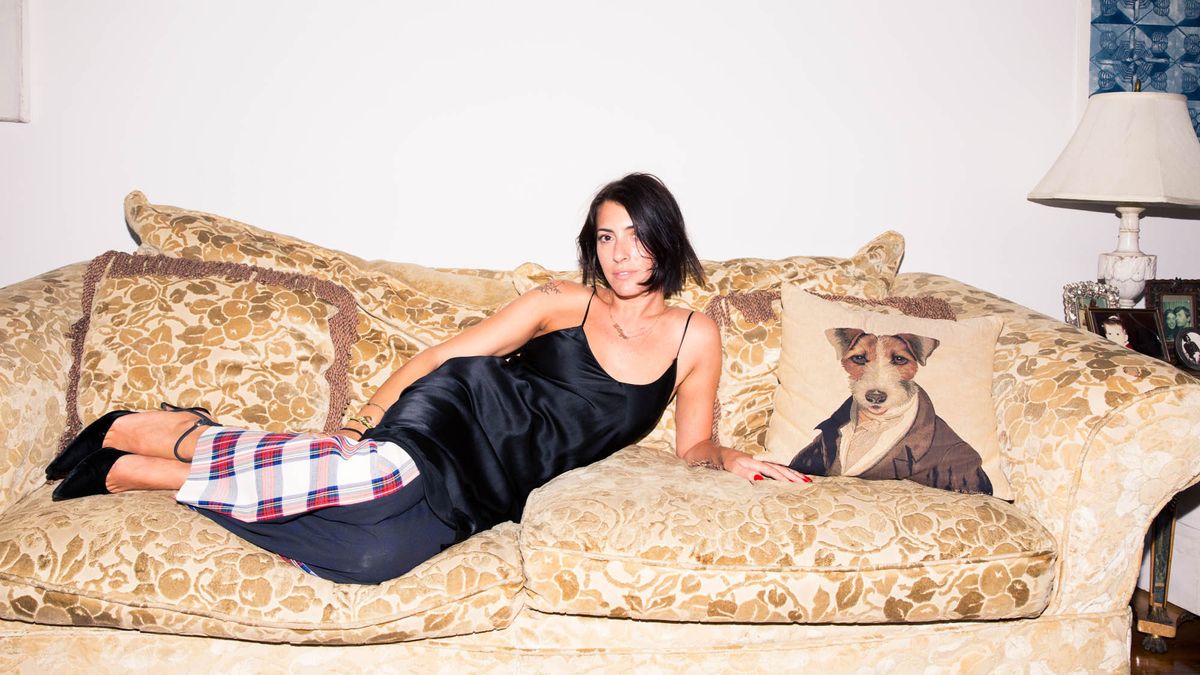 Why This Fashion Stylist Isn’t Wearing a Bag this Winter