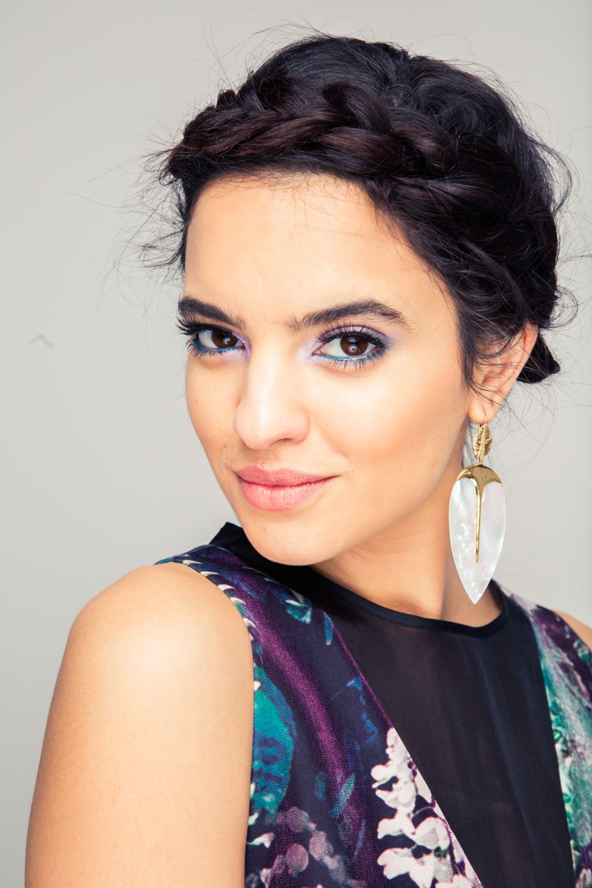 The Prettiest Beauty Look for a Chill Wedding