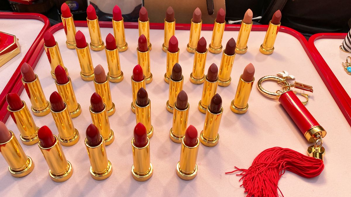 carolina herrera makeup collection