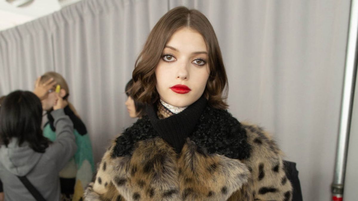 nyfw red lipstick trend