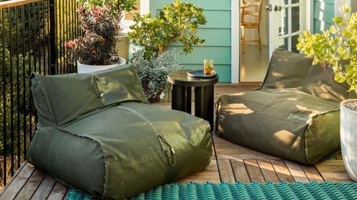 outdoor decor