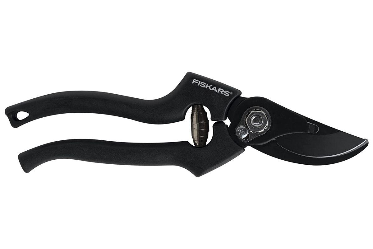 fiskars professional bypass pruning shears