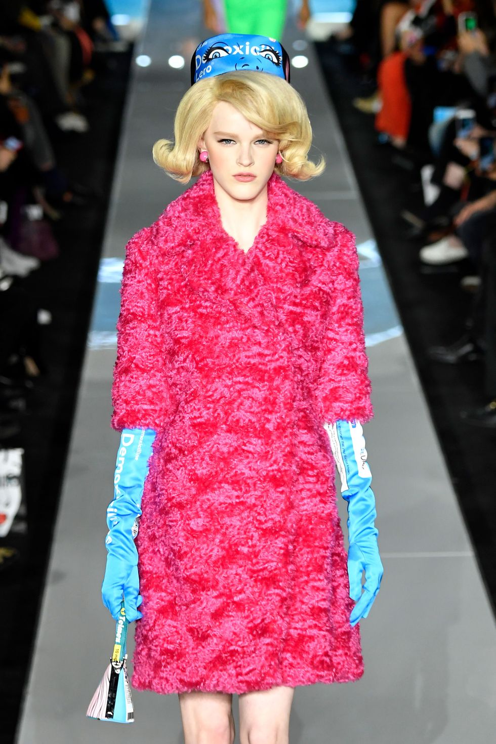 gloves fashion week trend