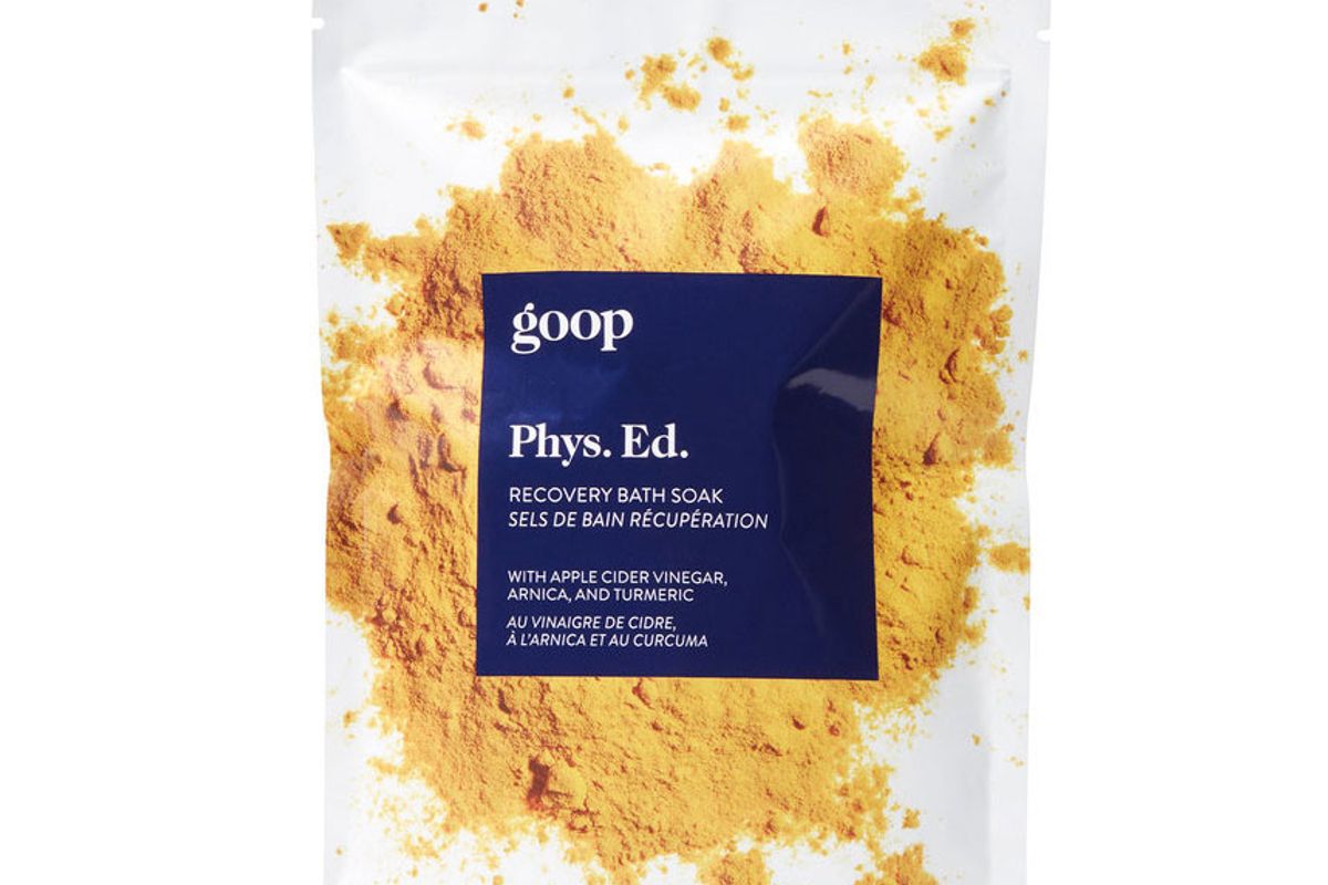 goop phys. ed. recovery bath soak