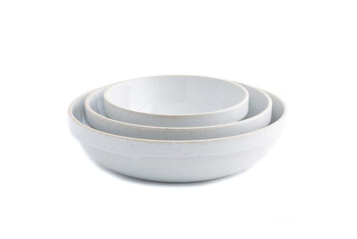 hasami porcelain round bowls