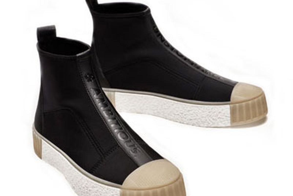 High Top Sneakers with Toe Cap