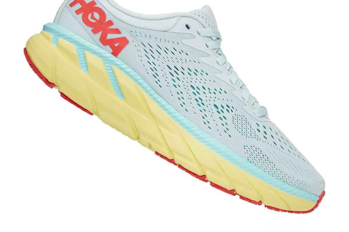 hoka one one clifton 7 sneaker