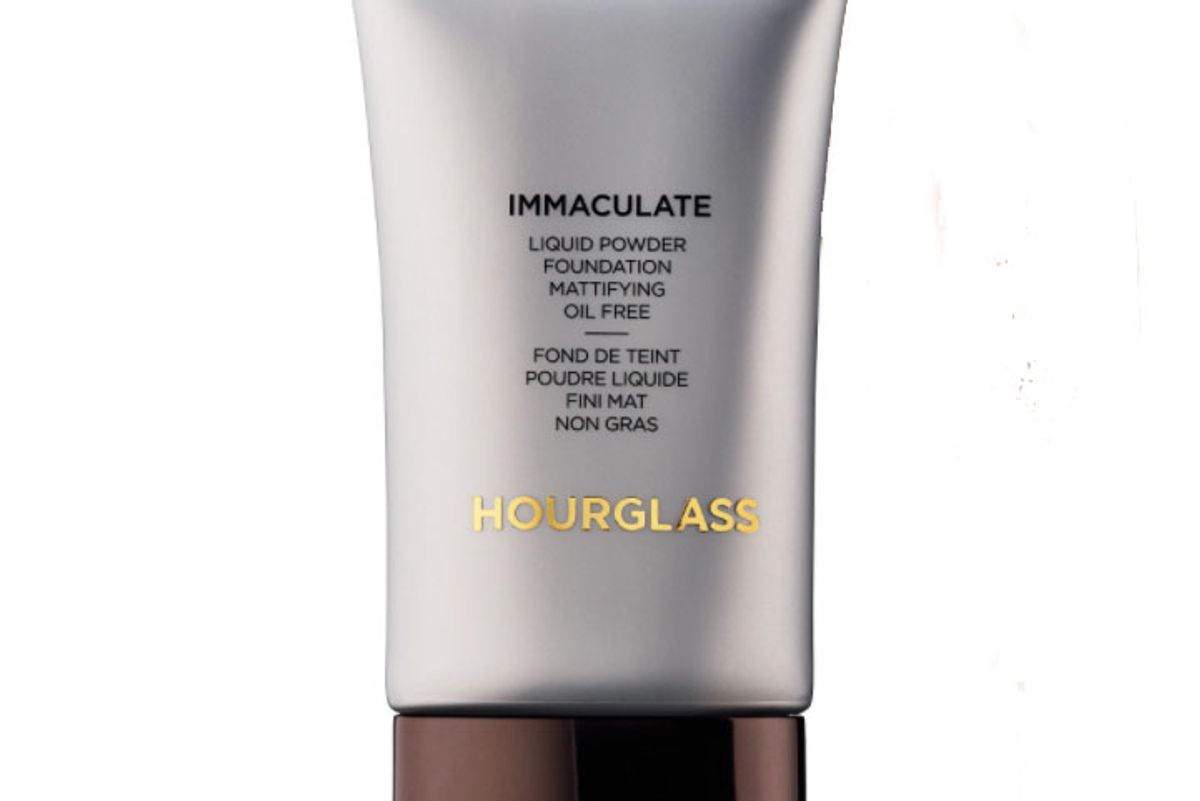 hourglass immaculate liquid powder foundation mattifying oil free in chestnut