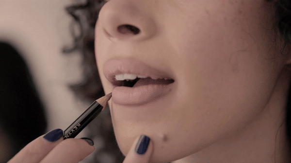 how to achieve sculpted lips