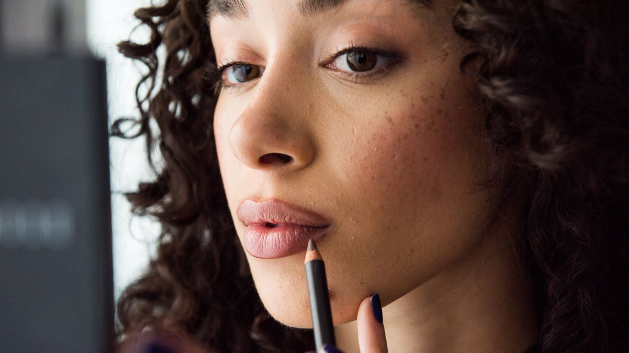 how to achieve sculpted lips