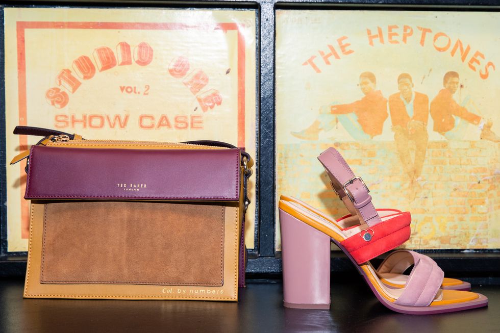 how to add color to wardrobe