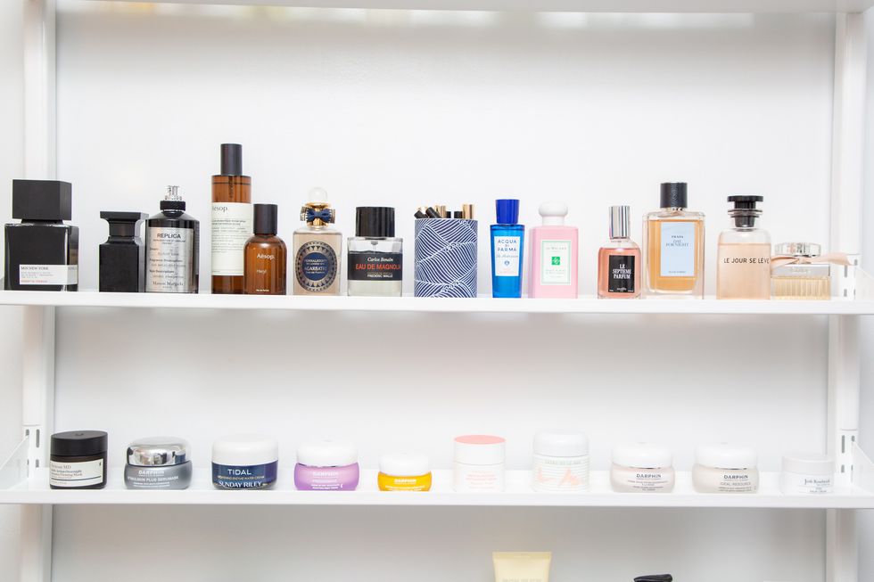 how to organize closet and beauty products