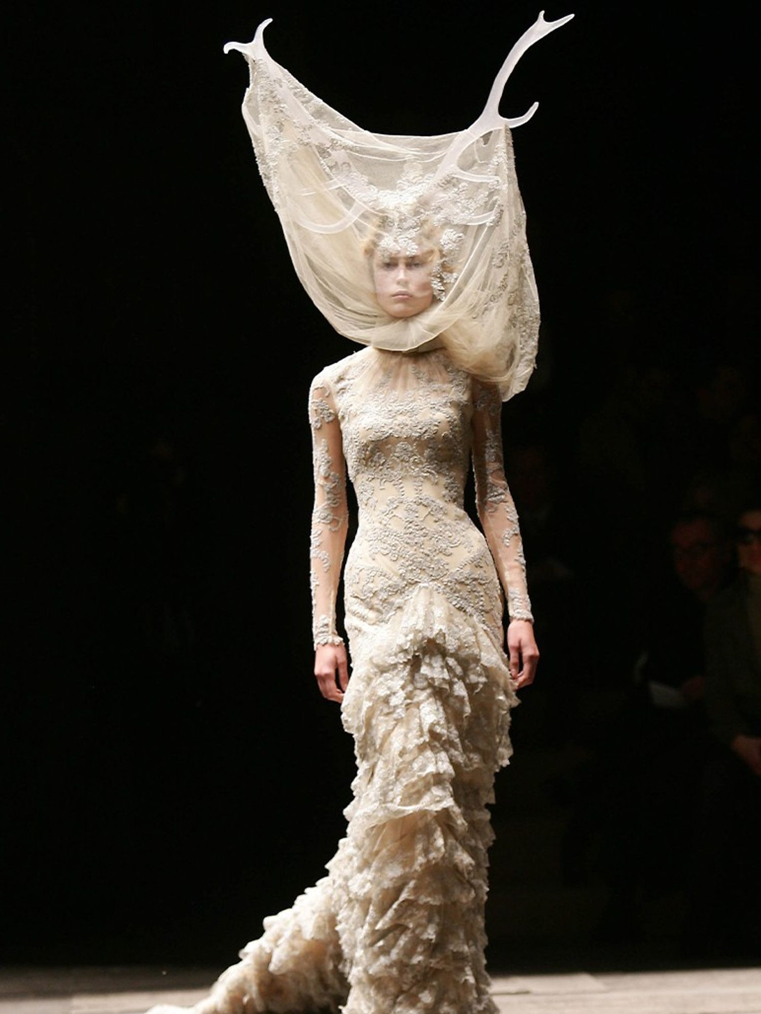 iconic runway moments Alexander McQueen Fall/Winter 2006-2007
