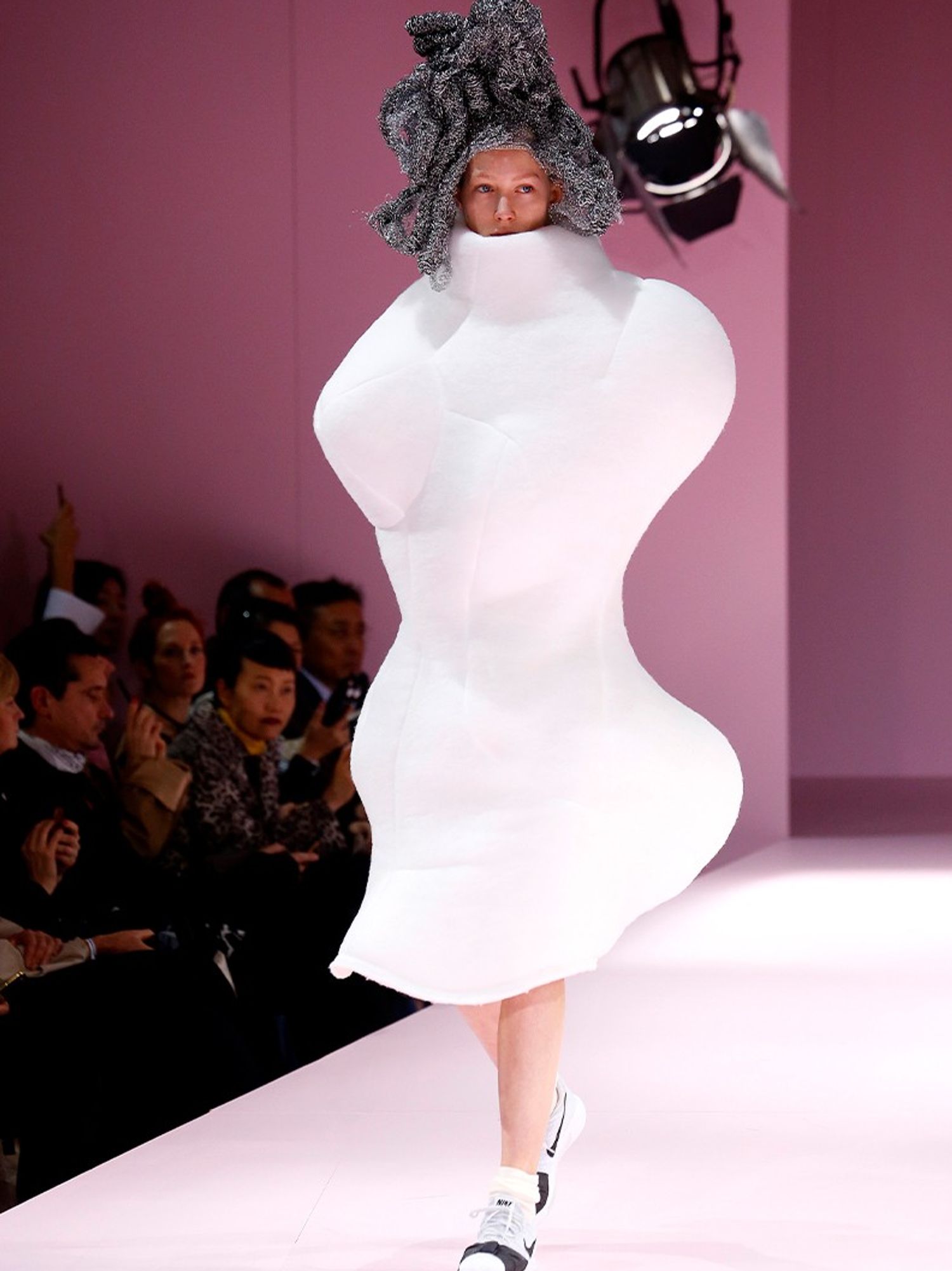 iconic runway moments Comme des Gar\u00e7ons Fall/Winter 2017-2018