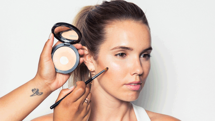 8 Ways to Make Your Makeup Last All Night