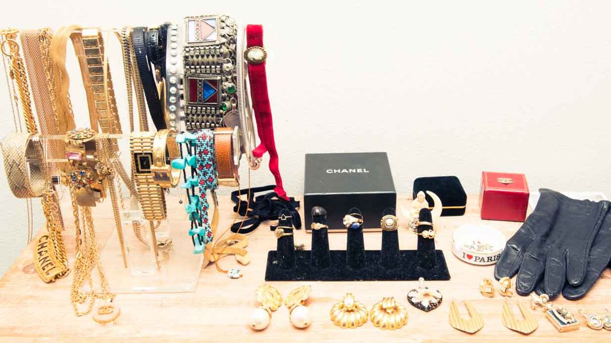 A Step-by-Step Guide to Buying Jewelry from a Pawn Shop - Coveteur: Inside  Closets, Fashion, Beauty, Health, and Travel