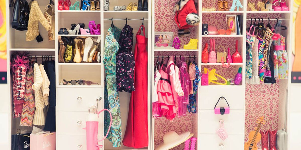 Inside Barbie's closet, Isn't it fabulous?! I love that mos…