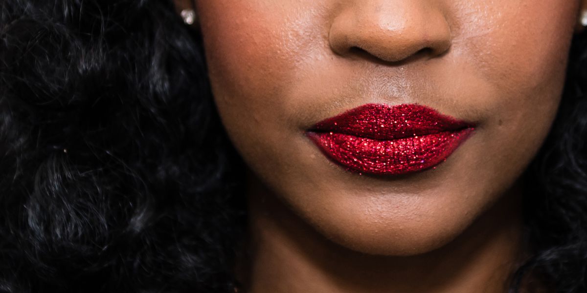 How to create the Louis Vuitton glitter lip