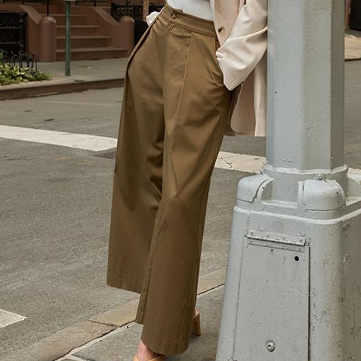 Women's Military Olive Single Pleat Wide Leg Pants