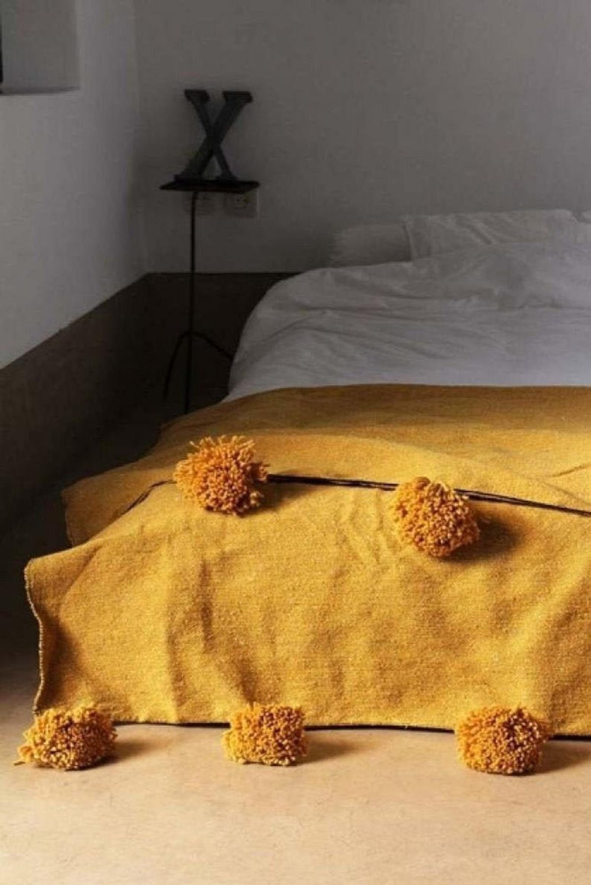 Pom Pom Blanket