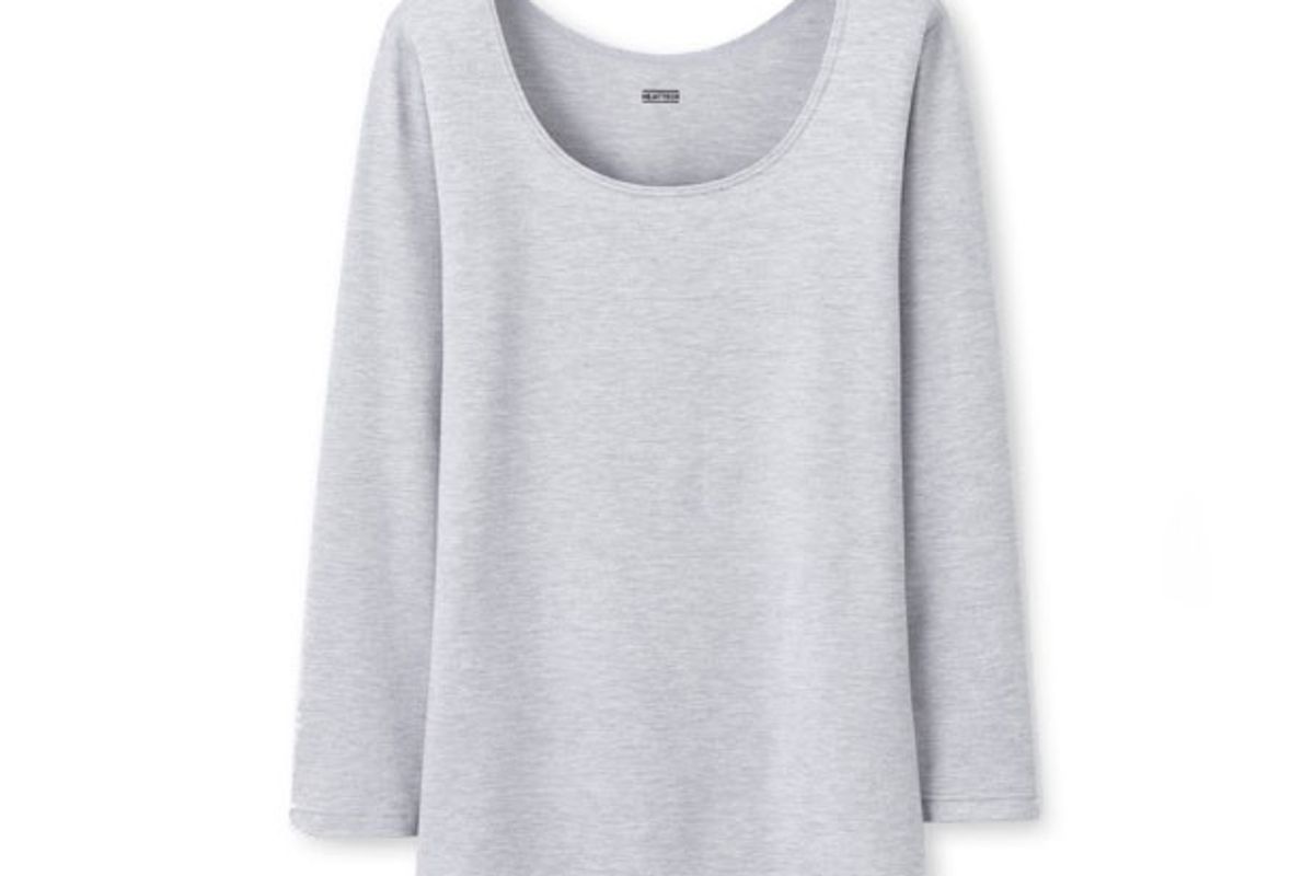 Women Heattech Scoop Neck T-Shirt in Gray