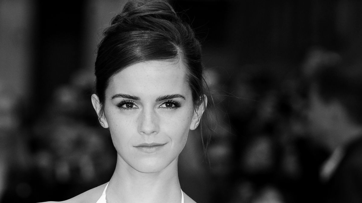 This Is What Emma Watson Just Deleted from Her Phone
