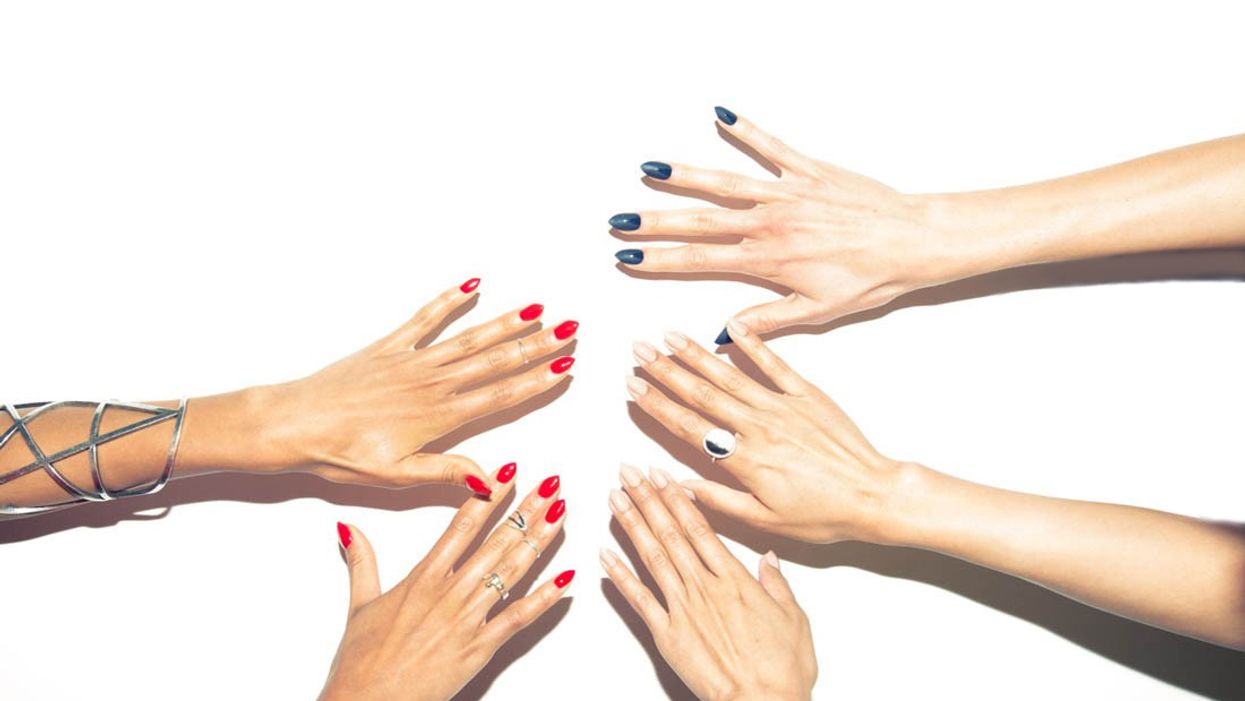 How to Fix a Chipped Manicure in 60 Seconds