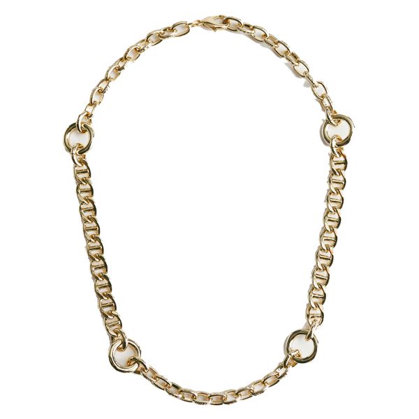Shop the Chunky Chain Necklace Trend - Coveteur: Inside Closets, Fashion,  Beauty, Health, and Travel