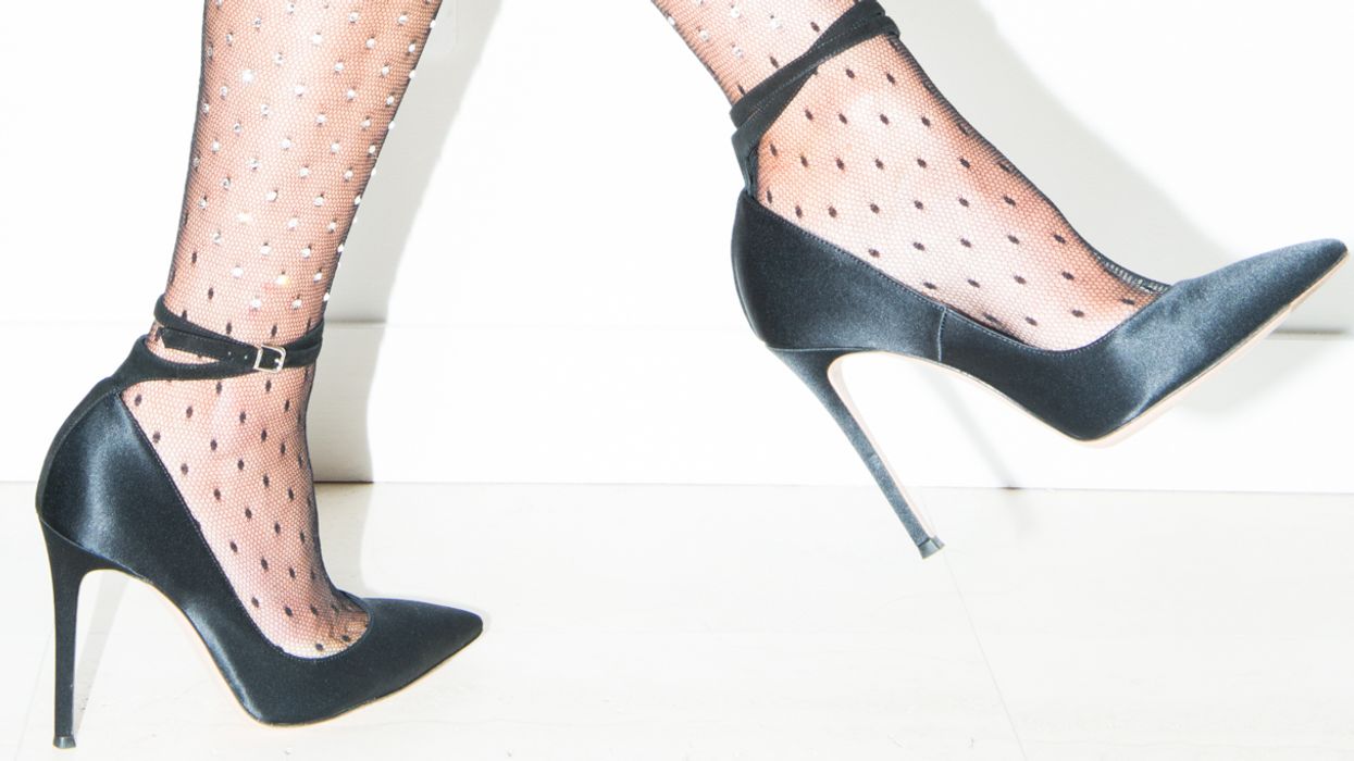 The Definitive Coveteur Guide to Tights & Pantyhose