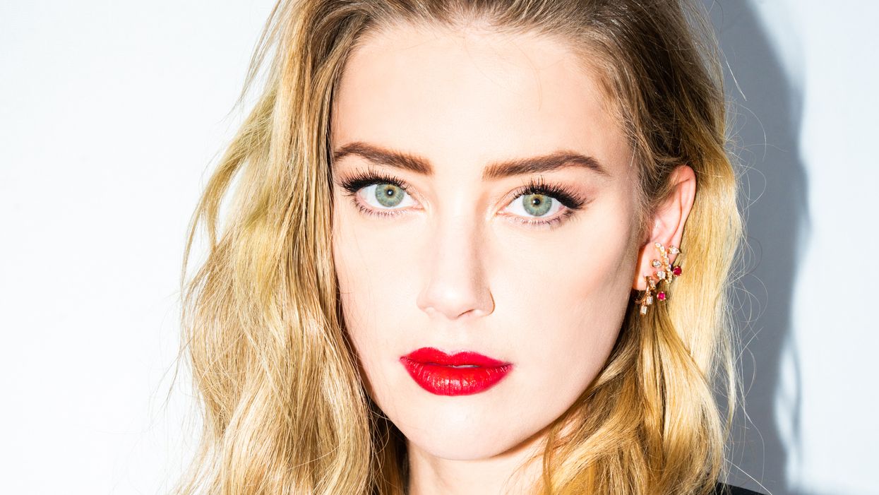 Amber Heard Blares Lil Wayne in the Car Before a Red Carpet & Can't Do Her Own Hair