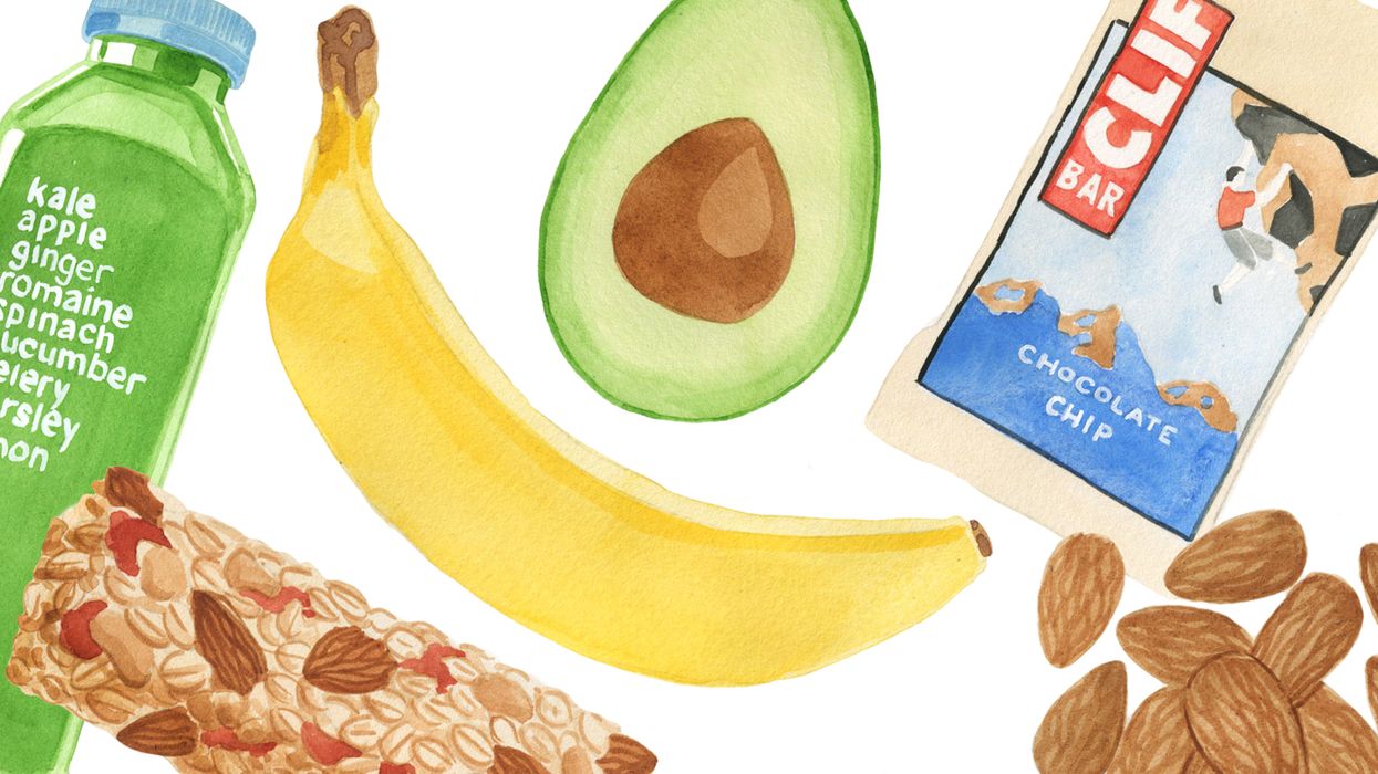 5 Easy Snacks to Carry in Your Bag