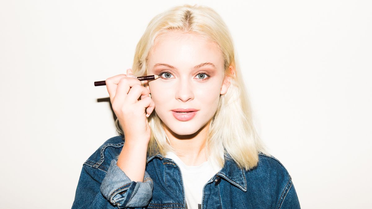 How Singer Zara Larsson Gets Ready For A Show