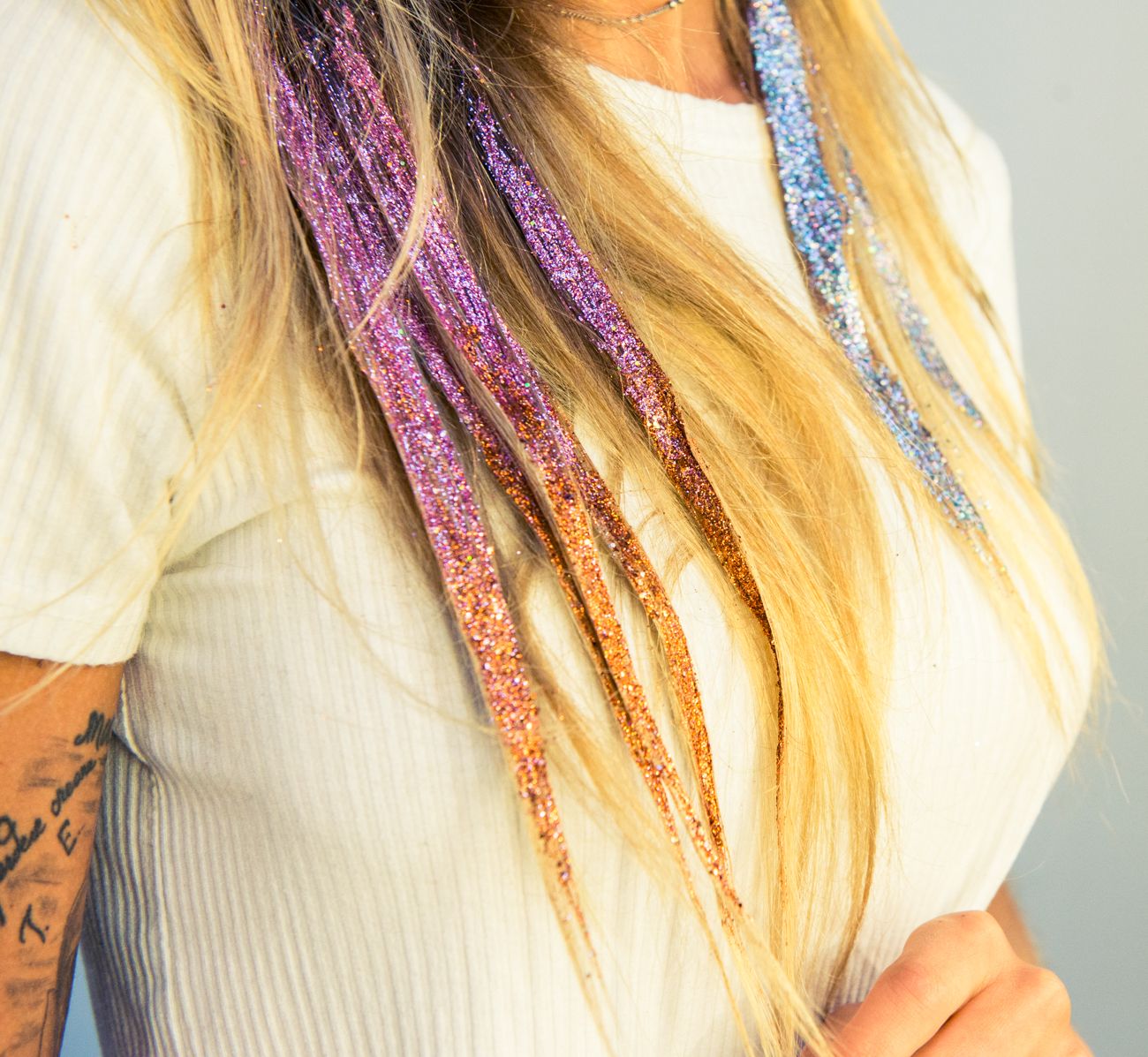 How To Wear Glitter In Your Hair