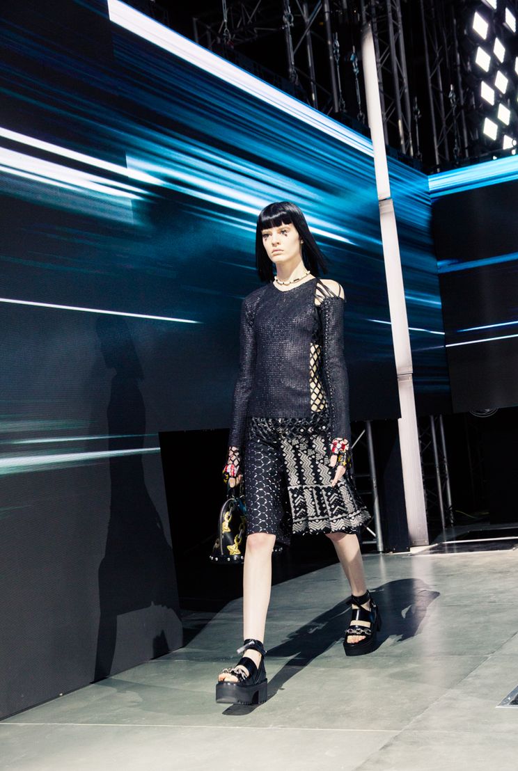 Louis Vuitton Spring 2016  11 Spring Trends to Shop Right Now