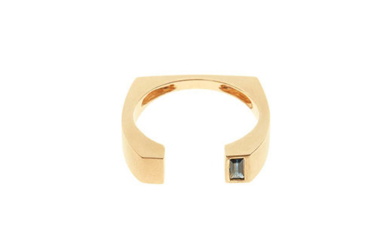 Signature Ring III with Sapphire Baguette, 18K Yellow Gold