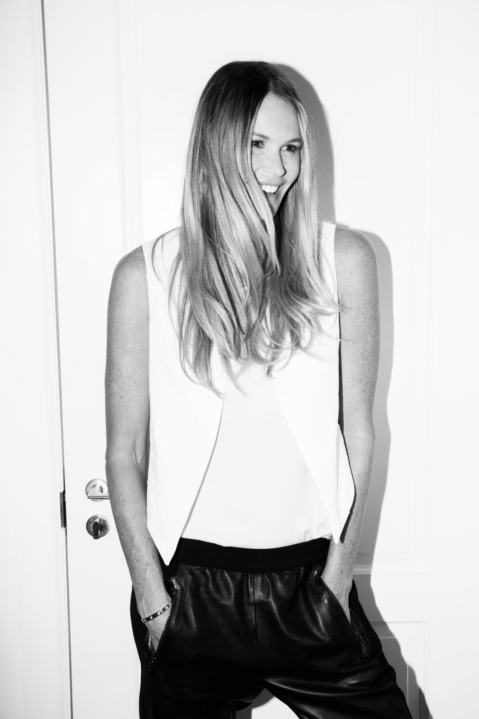 Elle MacPherson Interview on Her Workout and Dark Chocolate - Coveteur ...