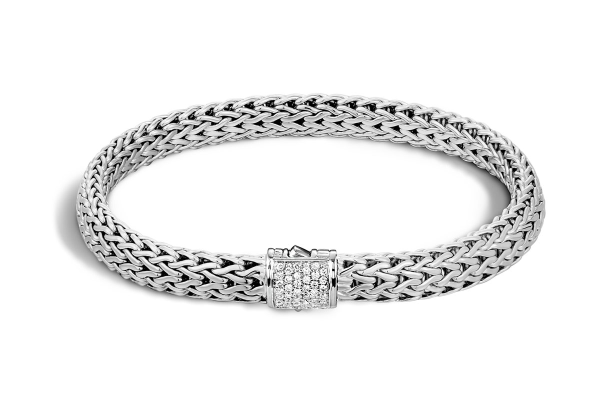 Classic Chain Bracelet with Diamonds