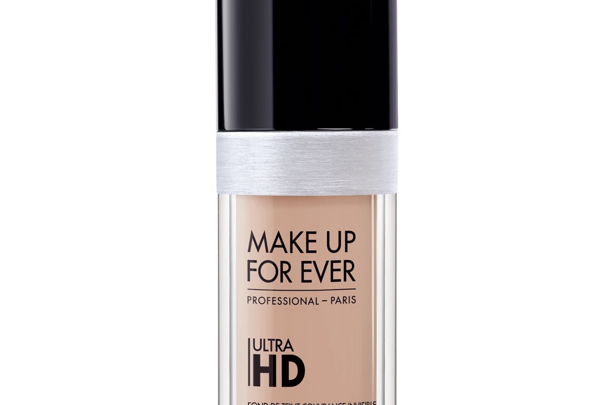 Ultra HD Invisible Cover Foundation in R230