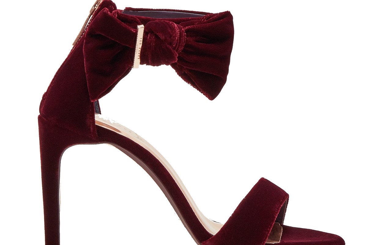 Torabel Bow Detail Leather Sandals