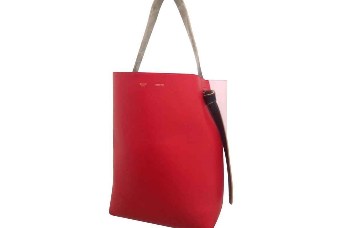 Twisted leather tote