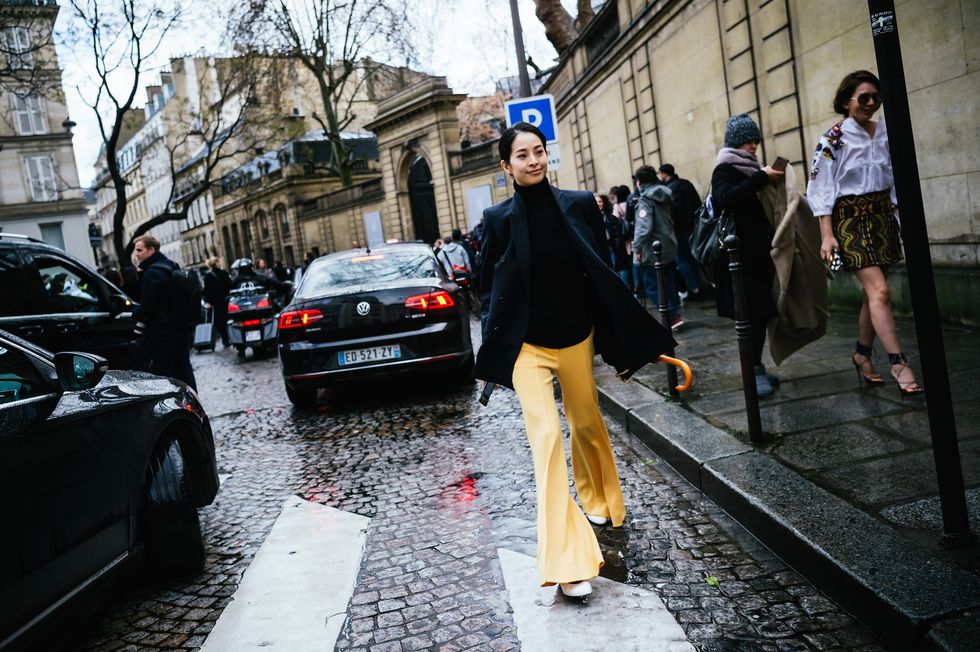 Street Style Photos from Paris Fall 2017 Fashion Week - Coveteur ...