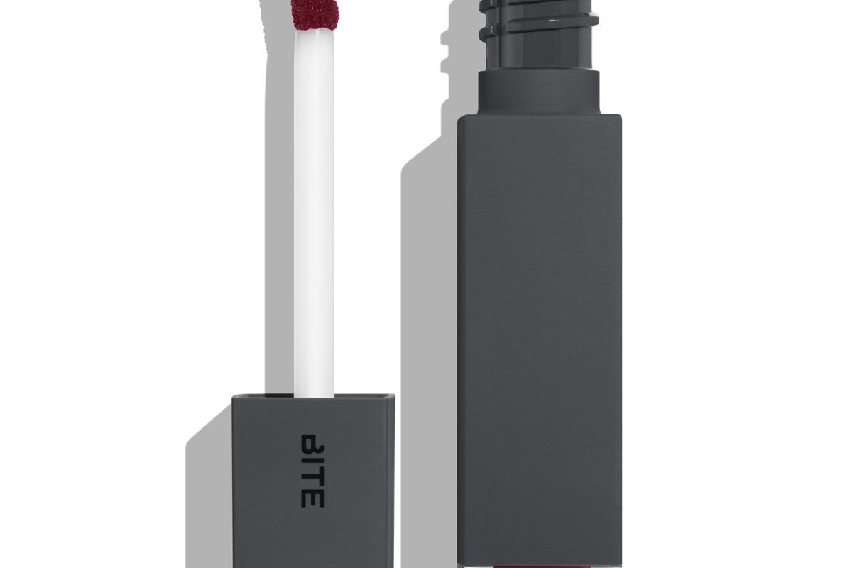 Amuse Bouche Liquified Lipstick in Infuse