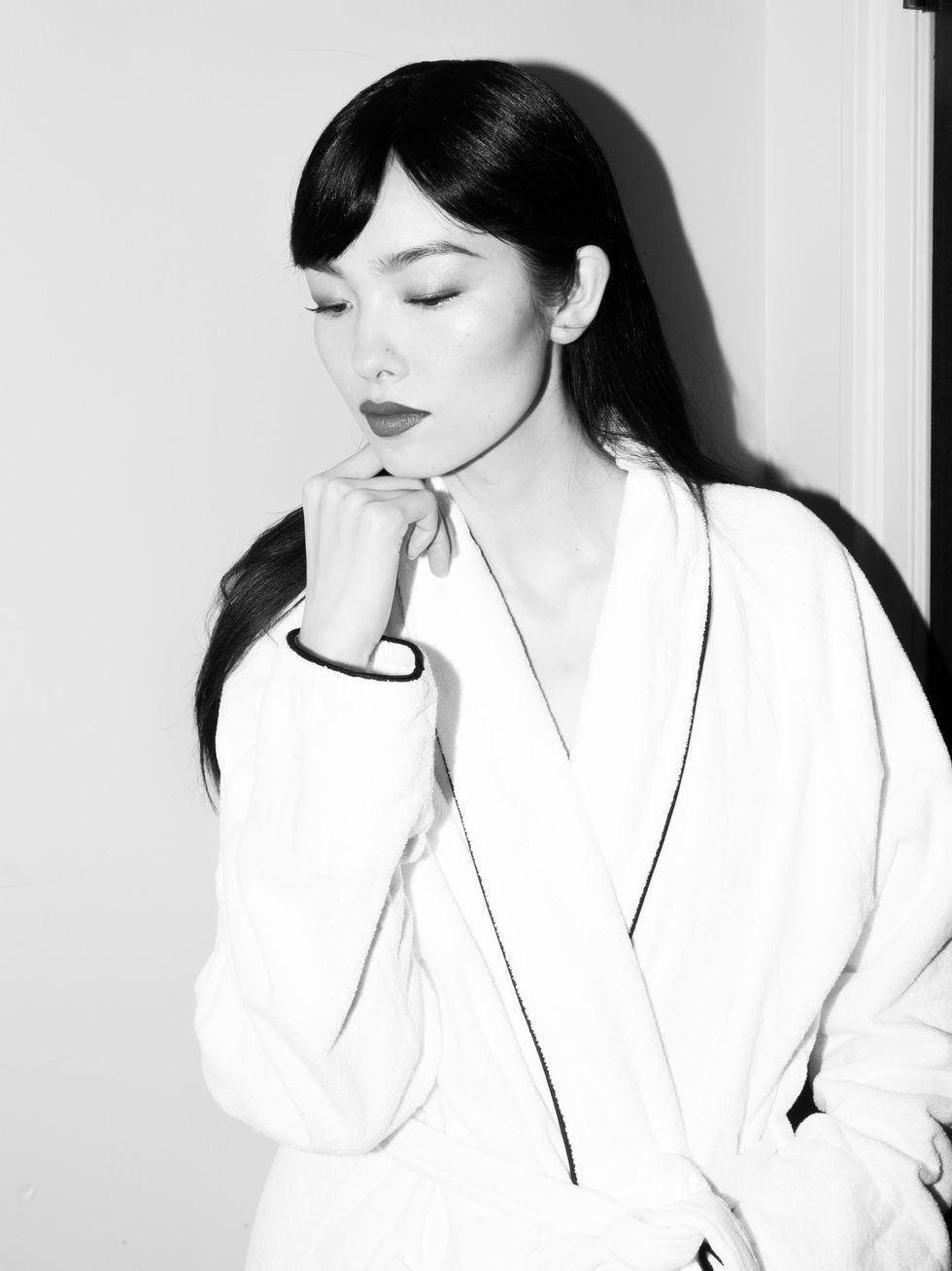 Model Fei Fei Sun Getting Ready for the 2017 Met Gala - Coveteur ...