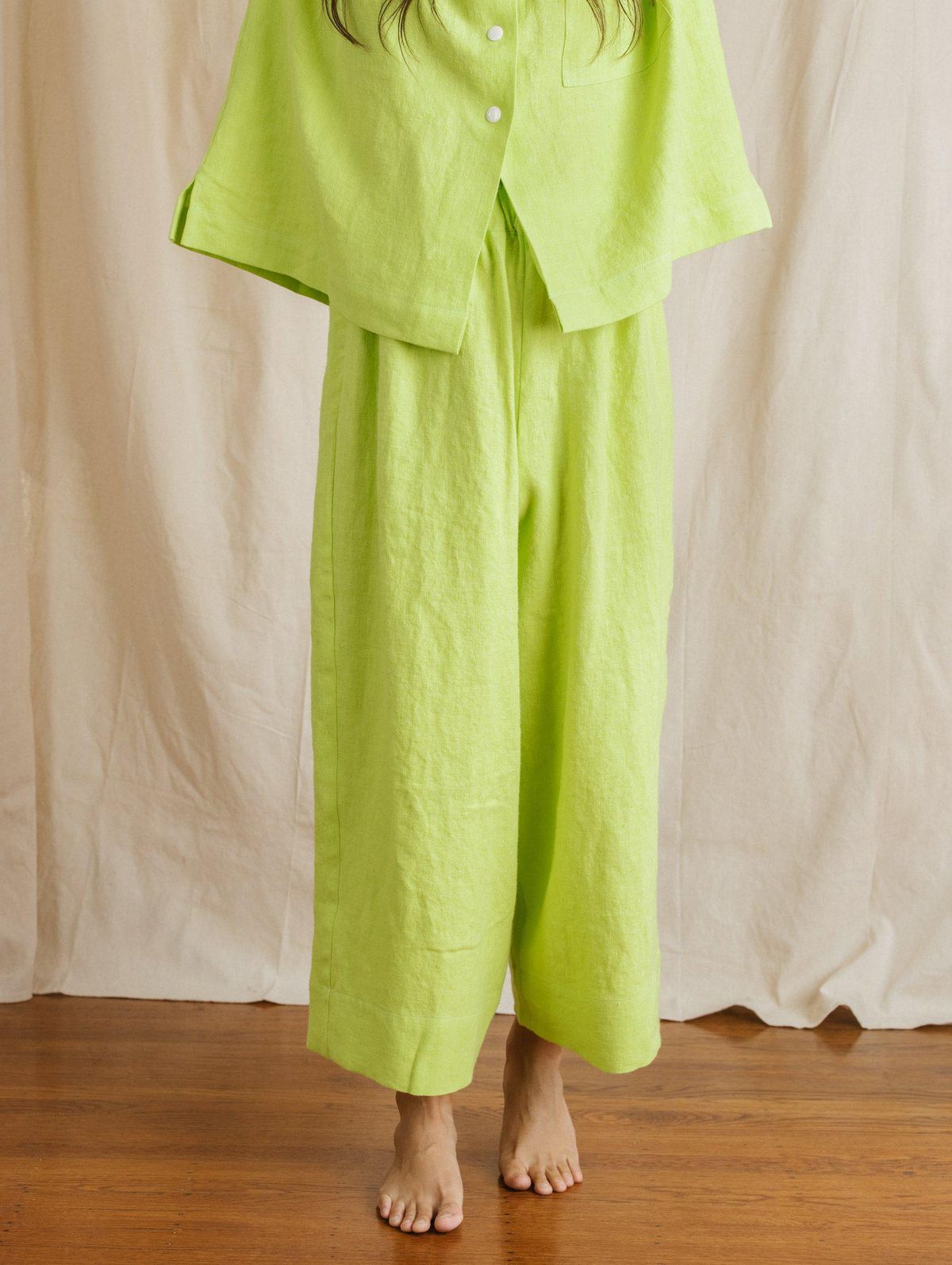 Mid Easy Pant in Limeade Linen