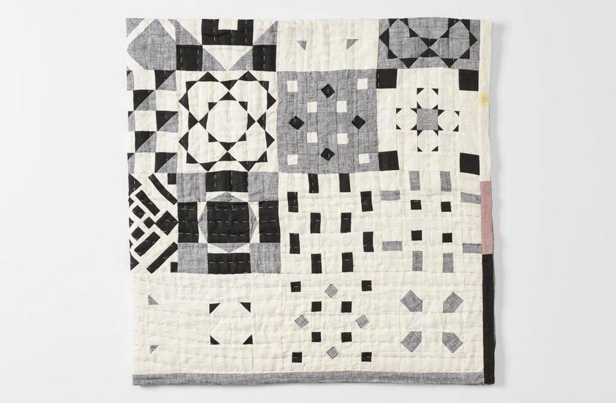 Black and White Tile Queen Quilt